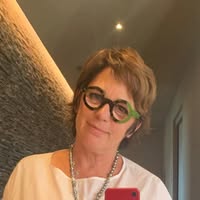 Michèle Mangon