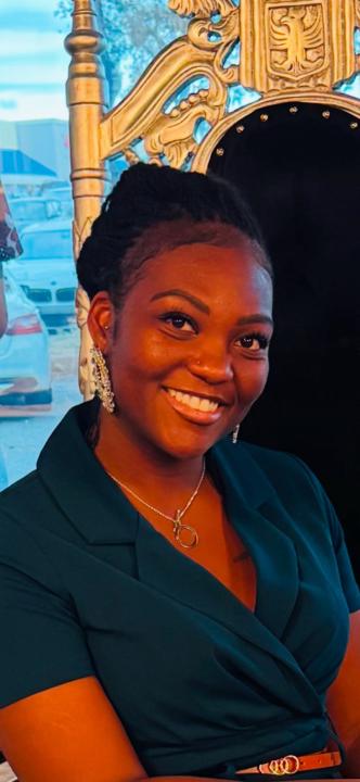 RaNia Wade