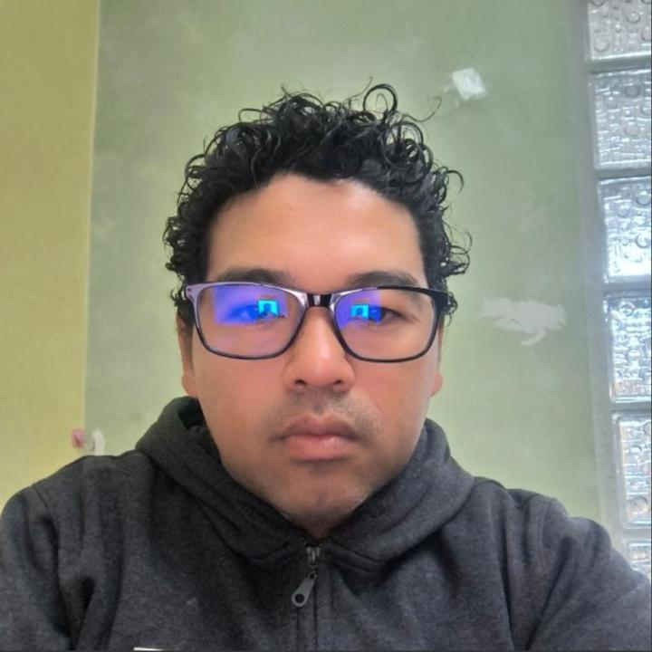 Moisés Grados