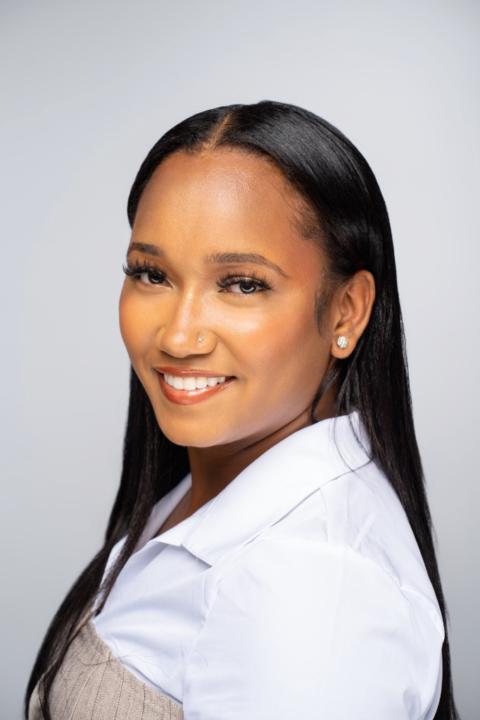 Jizzelle Dowlatt