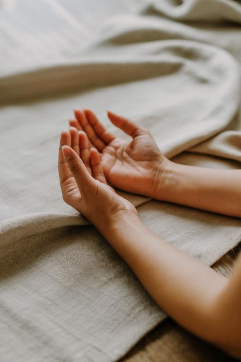 ✨ One of the biggest shifts in working with your Spirit Guides is understanding how they actually communicate.