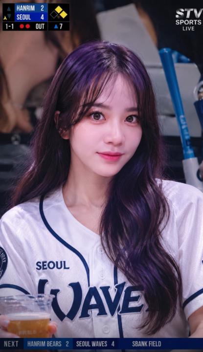 Xin-yu Li