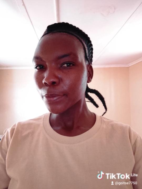 Phomolo Goitseone