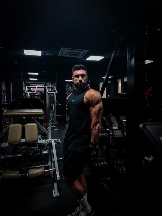 Enes Pakis