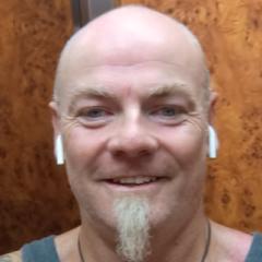 Clinton Davis