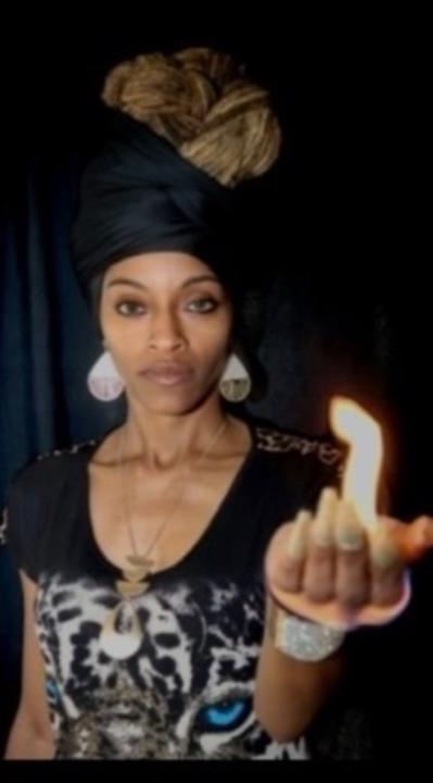 Queen Akhet