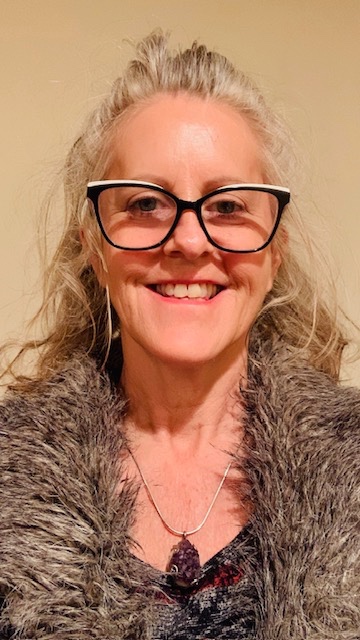 Leah Knight