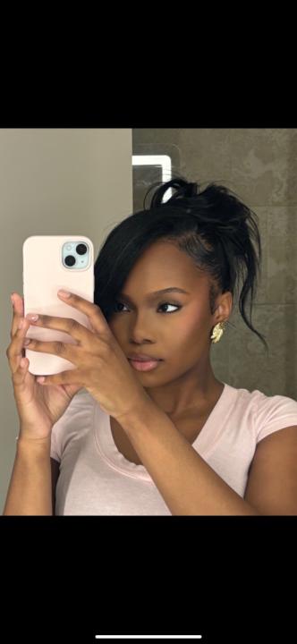 Jasmine Hollis