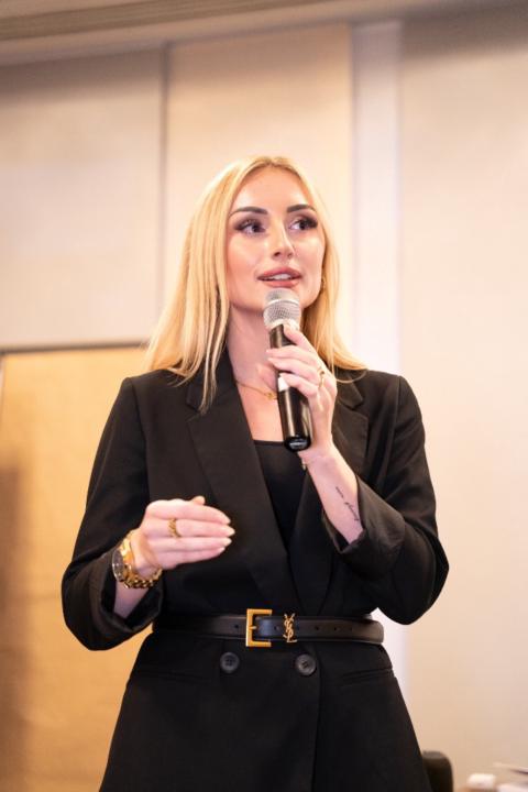 Vivien Mahr
