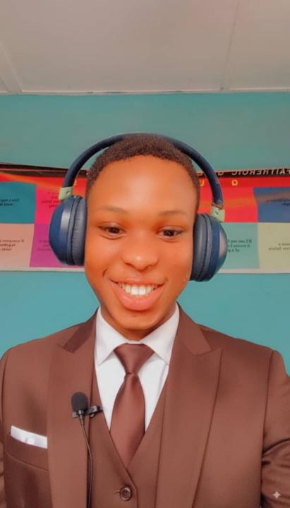 Emmanuel Olulenu