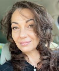 Stephanie Dalvit