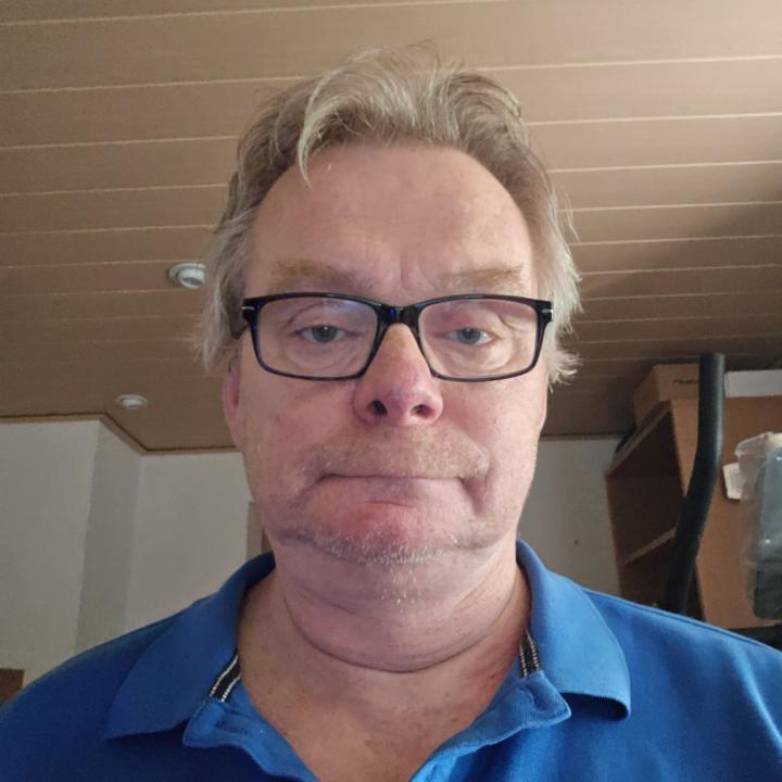 Uwe Bauer