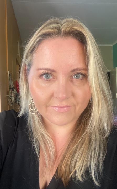 Kerry van der Walt