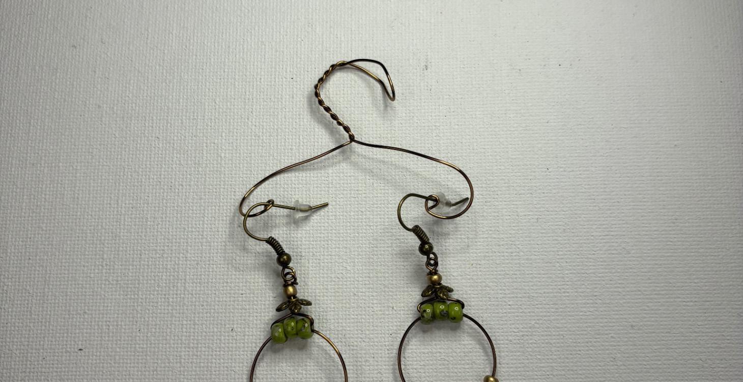 Tiny tutorial #16,  earring hanger