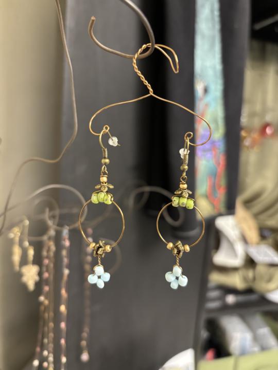 Earring hanger