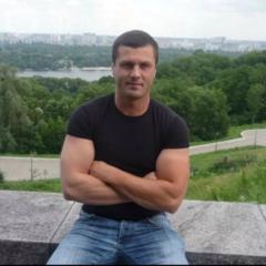 Mouad R