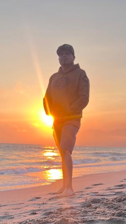 Victor Torres