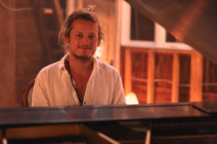 Vladi George
