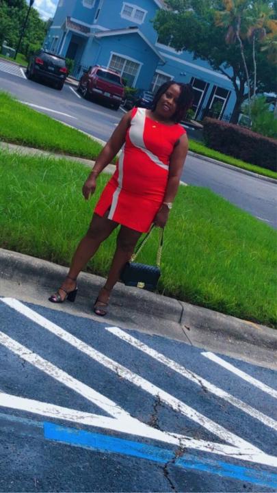 Marie Genia Saint-val