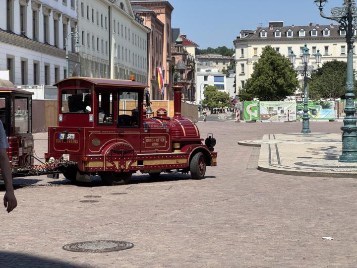 Wiesbaden, Touristikbahn, THermine