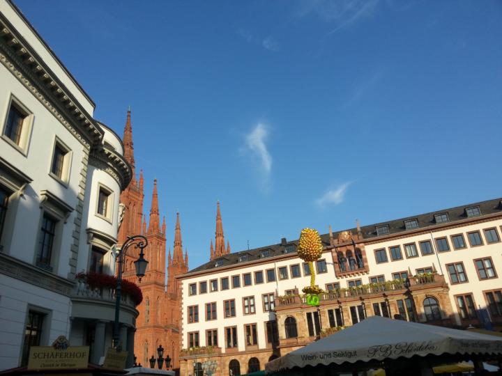 Wiesbaden, Rheingauer Weinwoche am Dern'schen Gelände