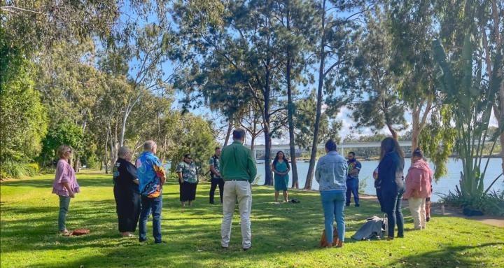 Country & Culture Circle