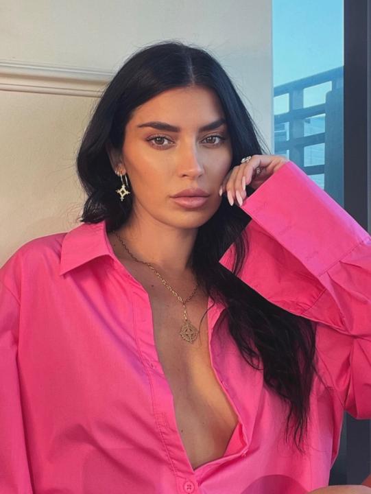 Nicole Williams English