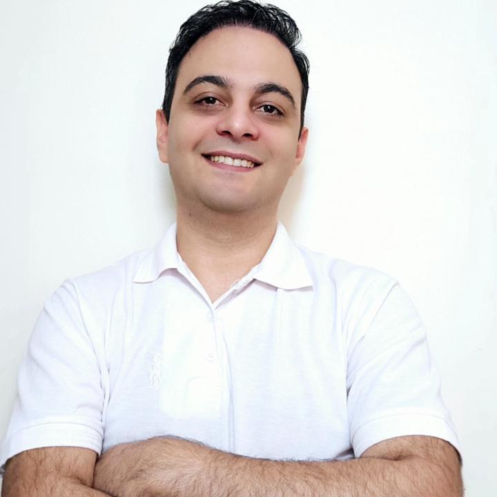 Nader Dezfuli