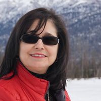 Catherine J Binford