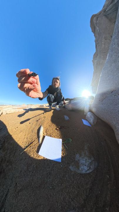 Hello You ! … Olá halo, … salut Toi !