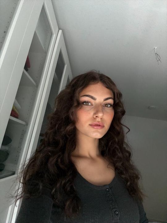 Angelique Schmidt