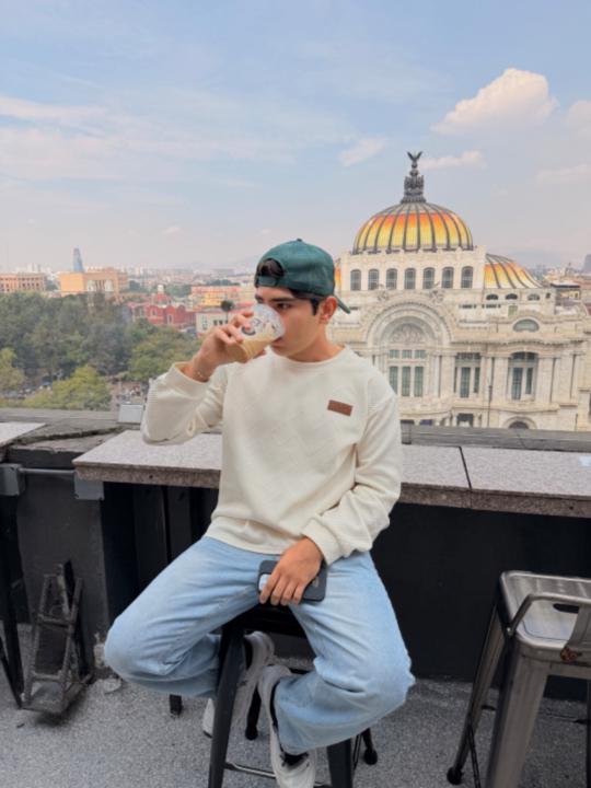 Axel Flores