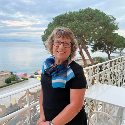 Sue Vinella