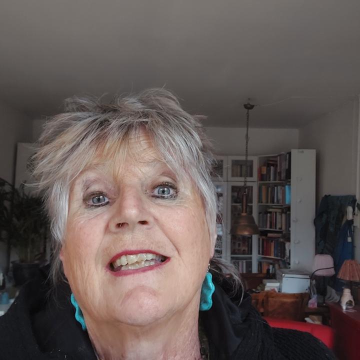 Linda Oele