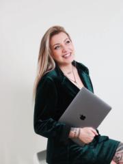Carolin Staab