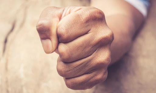 Suýt "toang" vì một cái túi. Đây là điều mình học được về cơn giận.