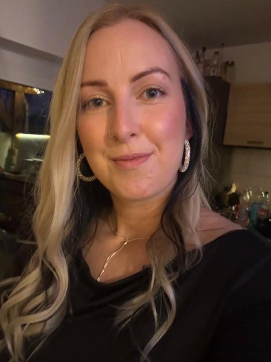 Tóth Adrienn