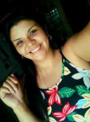 Cecy Flores