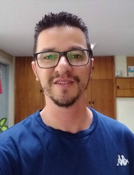 Alex Fernandes