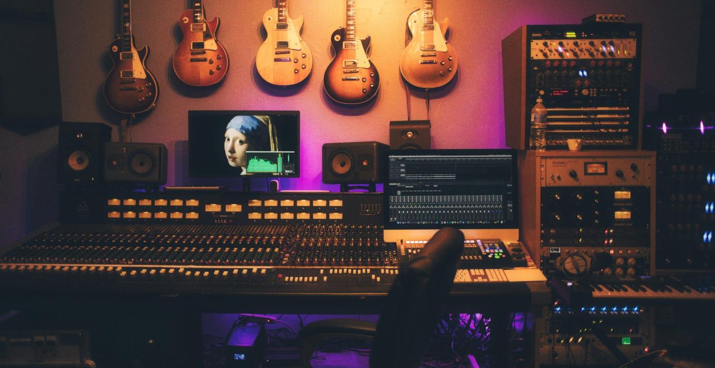 M5 - Studio