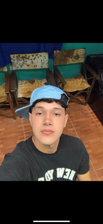 Erwin Gayozo