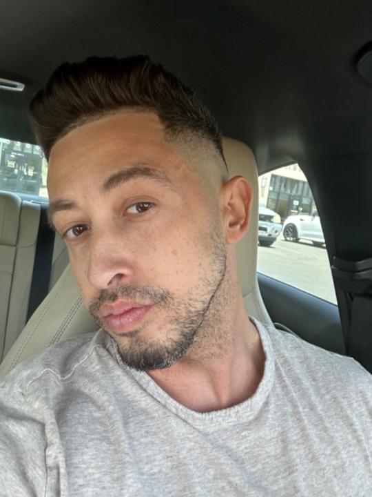 Johnny Diaz
