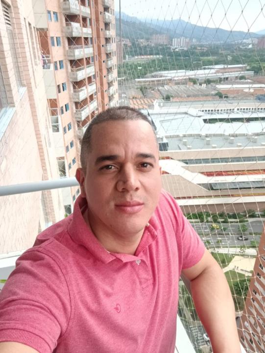 Alejandro Velásquez