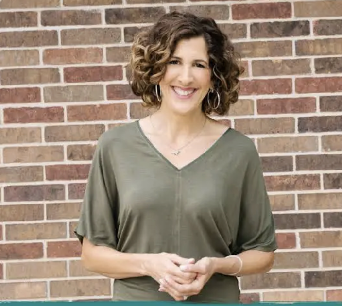 Had to share this EXCELLENT article on how to build and keep MOMENTUM in your story by Tiffany Yates Martin