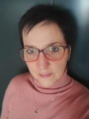Nora Dostalova
