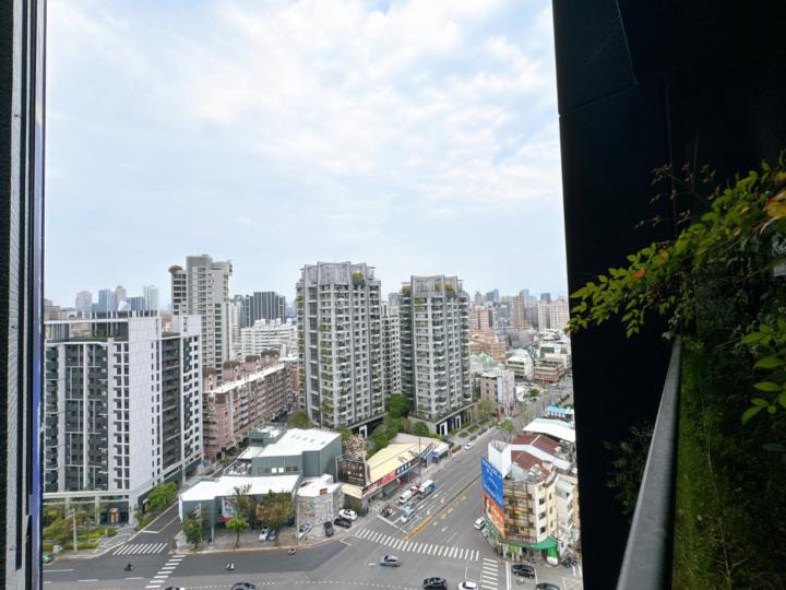 昱能 王