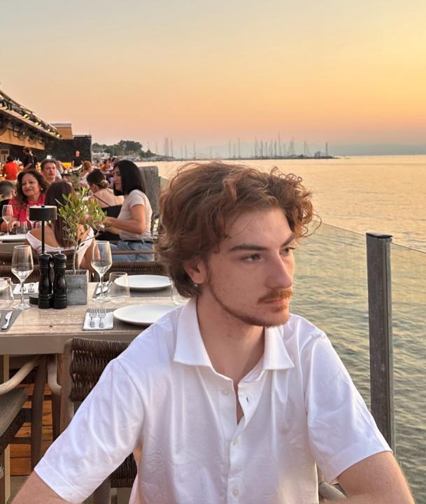 Niko Veletsos