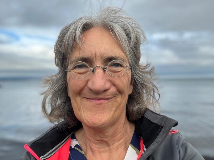 Dr. Doris Bell