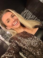 Annika Baeten Comer