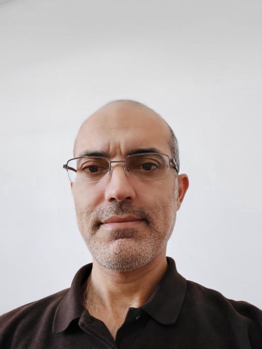 Nadhir Douma